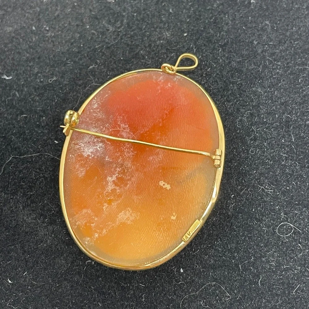 Vintage 14K Yellow Gold Shell Cameo Brooch Pendant Hand Carved Woman Portrait